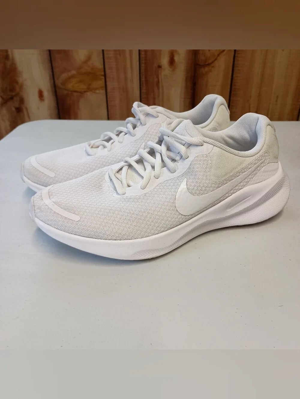 Nike Revolution 7 Running Shoes Womens Size 7.5 White Road Comfort Sneakers